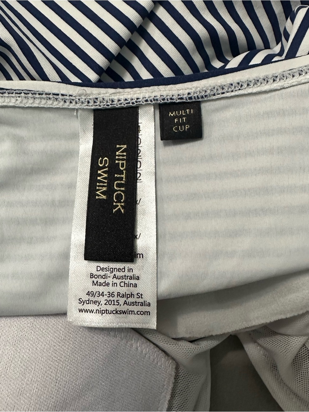 Nip Tuck Swim One Piece Swimsuit Womens Size 10 Navy White Striped Multi Fit Cup - Picture 3 of 11